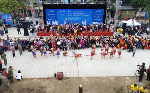 Thách thức với di sản kéo co trong đời sống hiện đại