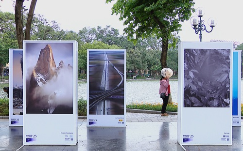 Photo Hanoi ’25 lan tỏa nghệ thuật tại không gian công cộng