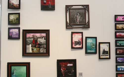 Trải nghiệm nghệ thuật từ những tác phẩm kích thước nhỏ của nghệ sĩ ba miền