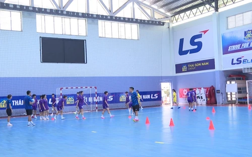 Futsal nữ Việt Nam tập huấn tại Trung Quốc, chuẩn bị 'săn vàng' SEA Games 33