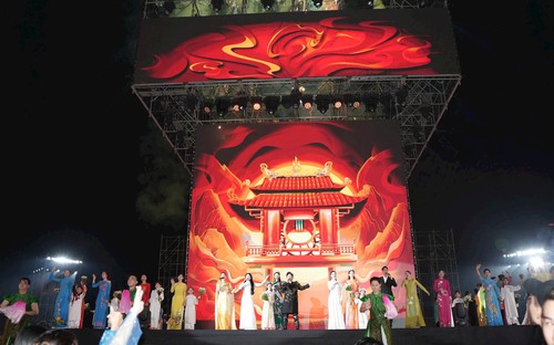Rực rỡ sắc màu di sản trong lễ khai mạc Festival Thăng Long - Hà Nội 2025
