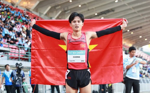 Nguyễn Trung Cường mang về tấm HCV thứ 7 cho điền kinh Việt Nam