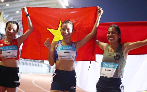 Nhật ký SEA Games 15/12: Điền kinh toả sáng, U22 Việt Nam vào chung kết
