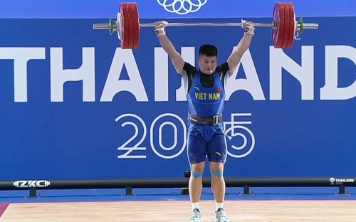 Đô cử Trần Xuân Dũng giành HCĐ cử tạ hạng 94 kg nam ở SEA Games 33