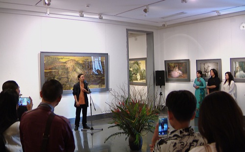 Triển lãm cá nhân đầu tay 'Hồi quang phản chiếu' của họa sĩ Nguyễn Trọng Tài