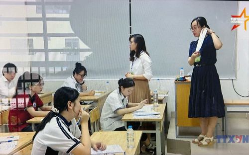 Thí sinh Hà Nội bắt đầu cuộc đua lớp 10 công lập