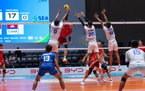 Đội tuyển bóng chuyền Việt Nam giành chiến thắng đầu tiên tại SEA V.League 2025