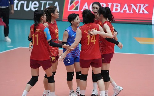Đội tuyển bóng chuyền Việt Nam gặp Đài Bắc Trung Hoa ở bán kết VTV Cup 2025