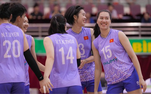 Bóng chuyền nữ Việt Nam quyết tâm đánh bại Thái Lan, lên ngôi vô địch chặng 2 SEA V.League 2025