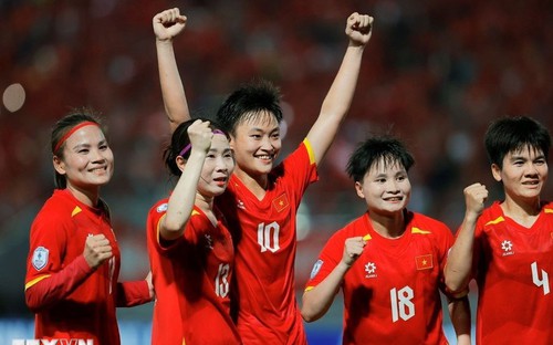 Cuộc đua tứ mã ở bán kết giải vô địch nữ Đông Nam Á