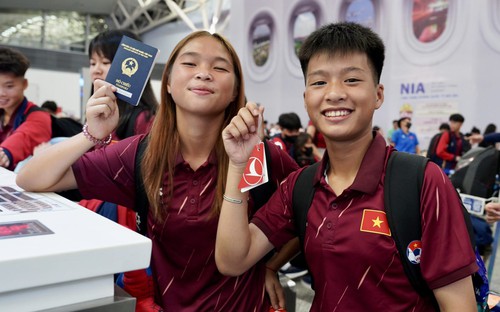 U17 nữ Việt Nam bắt đầu chuyến tập huấn tại Đức