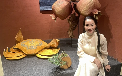 Đoàn Thái Cúc Hương và hành trình sáng tạo từ giấy truyền thống