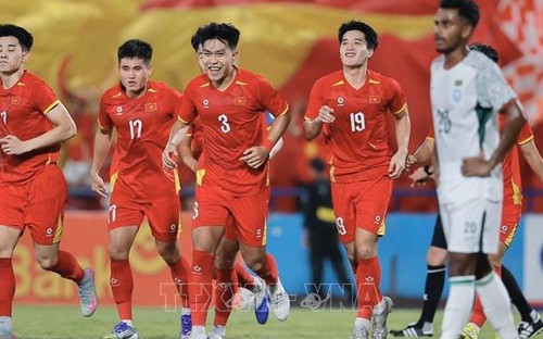  U23 Việt Nam giữ sự tập trung trước U23 Singapore