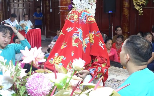 Thực hành tín ngưỡng thờ Mẫu sau ghi danh: Nỗi lo biến đổi thái quá?