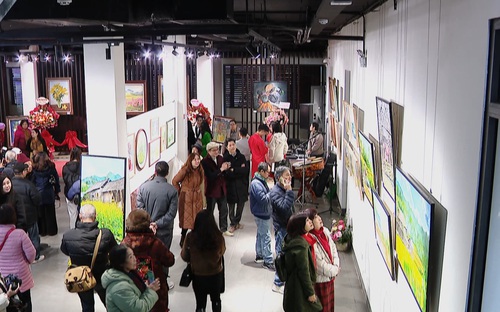 Không gian hội họa rực rỡ sắc xuân trong triển lãm ‘Chào Xuân Bính Ngọ 2026’