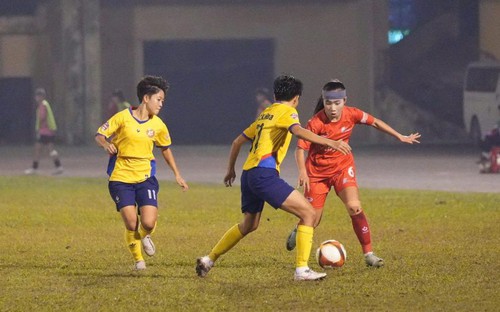 Phong Phú Hà Nam vươn lên dẫn đầu giải vô địch U19 nữ Quốc gia