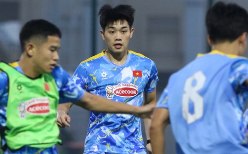 Đội tuyển U23 Việt Nam thích nghi với điều kiện thi đấu tại Saudi Arabia