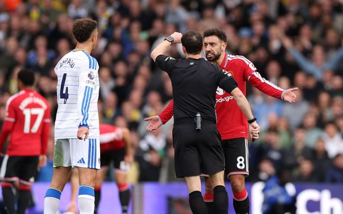 Bản tin KICK OFF Thể thao ngày 19/10: Man United nối dài chuỗi trận thất vọng dưới thời HLV Michael Carrick