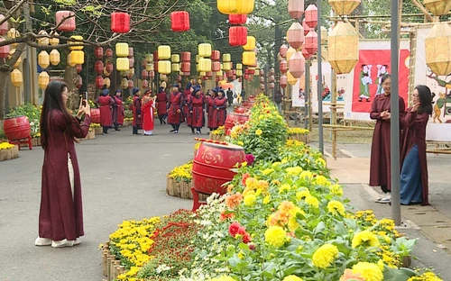 Lượng khách cao kỷ lục tại những di tích tham quan miễn phí trong 3 ngày Tết