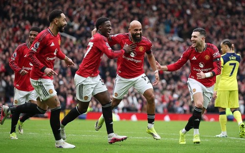 Bản tin KICK OFF Thể thao ngày 8/2: MU thắng trận thứ 4 liên tiếp