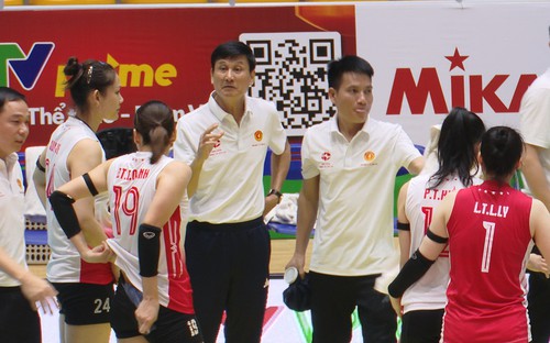 Bóng chuyền nữ Binh chủng thông tin thắng dễ Ninh Bình, lọt vào top 3