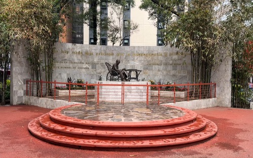 Có một không gian Hồ Chí Minh ở giữa lòng Mexico City