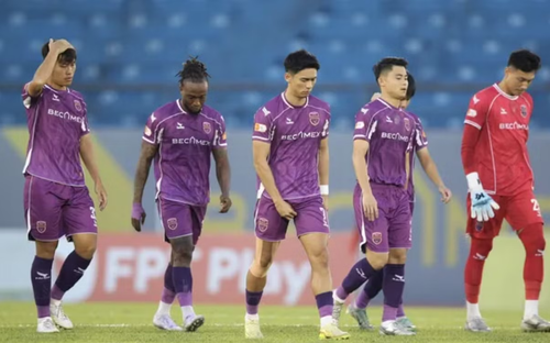 SHB Đà Nẵng trụ hạng ngoạn mục, Becamex TP.HCM chia tay V-League