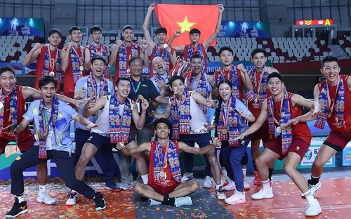 VIDEO Bản tin KICK OFF Thể thao ngày 27/7: Vượt qua Thái Lan,  bóng chuyền nam Việt Nam lần đầu lên đỉnh Đông Nam Á
