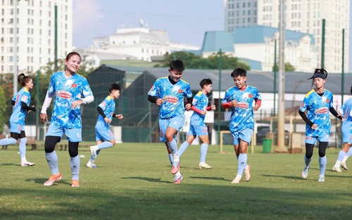 [VIDEO] Đội tuyển nữ Việt Nam tập luyện chuẩn bị cho ASIAD 2026, Huỳnh Như vắng mặt