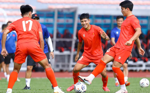 ASEAN Cup 2026: HLV Kim Sang Sik thận trọng, Xuân Son tự tin đánh bại Malaysia