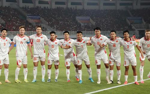 ASEAN Cup 2026: Đè bẹp Indonesia tại Pakansari, tuyển Việt Nam soán ngôi đầu bảng 