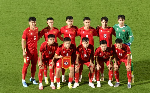 U23 Việt Nam hòa U23 Kuwait: Vì thiếu HLV Kim Sang Sik hay thiếu Đình Bắc?