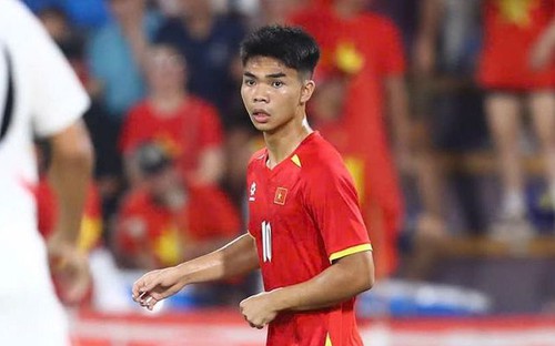 Lê Phát phải về CLB và khoảng trống trên hàng công đội tuyển U20 Việt Nam 