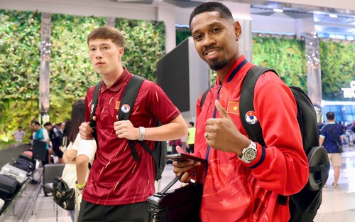 Đội tuyển Việt Nam tới Indonesia sẵn sàng tranh tài FIFA ASEAN Cup 2026