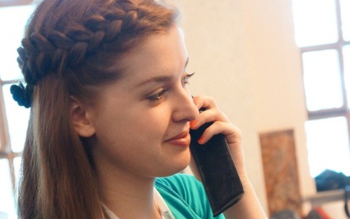 Tình nguyện viên khoe sắc ở Ukraina