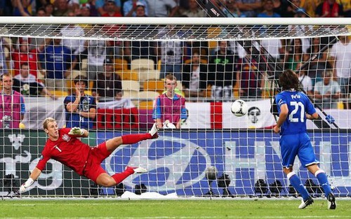 VIDEO: Không phải lúc nào panenka của Pirlo cũng thành công