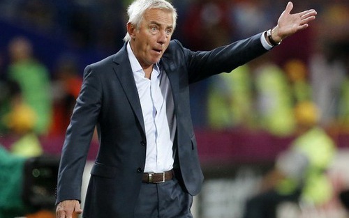 Bert van Marwijk chính thức từ chức HLV tuyển Hà Lan