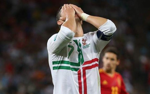 C.Ronaldo thất vọng vì nhận đá penalty cuối cùng