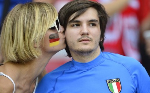 Chùm ảnh: Người Đức lại ôm hận trước Italia