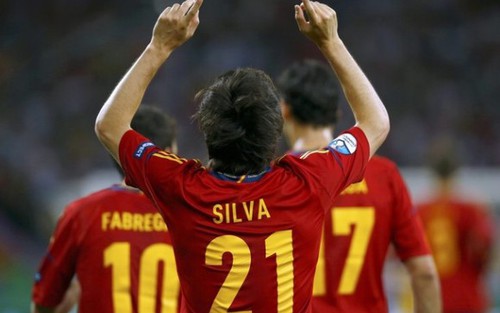 Khoảnh khắc của lòng dũng cảm: David Silva, bước thăng tiến ngoạn mục