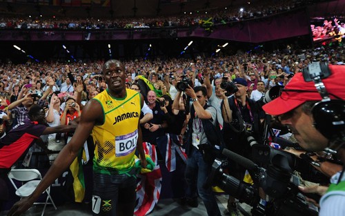 Usian Bolt giành tiếp HCV ở nội dung 200m: Bây giờ, Bolt đã là huyền thoại sống