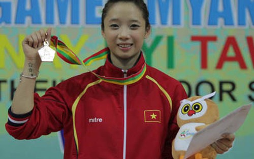 VIDEO: Những câu chuyện đặc biệt đằng sau tấm HCV wushu của Dương Thúy Vi