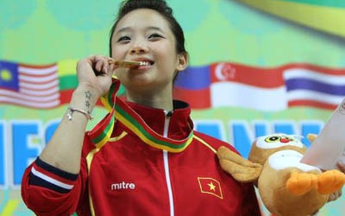 Những bóng hồng xinh đẹp trên sàn wushu