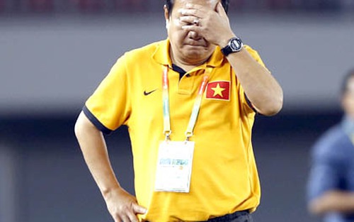 Lương của HLV Hoàng Văn Phúc bao nhiêu?