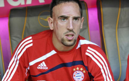 HLV trưởng, đội trưởng đội tuyển Việt Nam bầu Quả bóng vàng cho Ribery