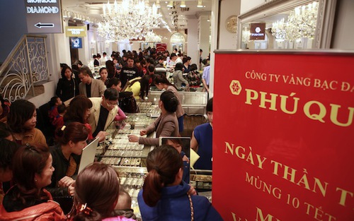 Hà Nội sốt vàng ngày vía thần tài