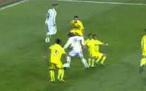 Luka Modric tái hiện hình ảnh của... Tsubasa