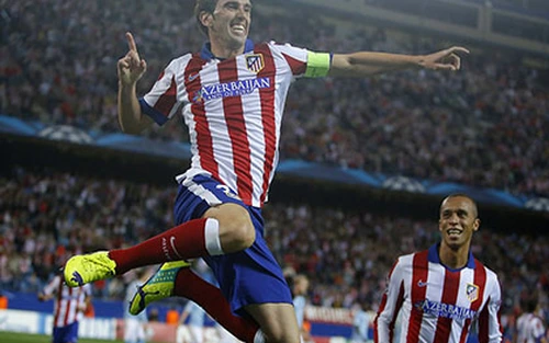 Simeone bật cười trước tin đồn Man United hỏi mua Godin