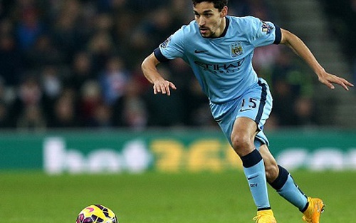 Góc chiến thuật: Man City suýt trả giá đắt vì Jesus Navas