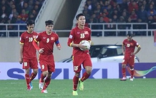 Đội tuyển Việt Nam bị loại: Khi quả bóng lại thử thách lòng người
